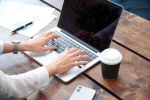 【注意喚起】おまかせAI運用の真実 - 競馬副業の危険性と詐欺の可能性