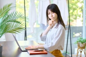 フリーランスで生活できる?実態と成功のコツを徹底解説